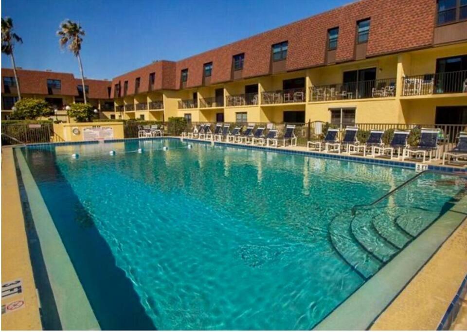 Condo By The Sea! Cocoa Beach Extérieur photo