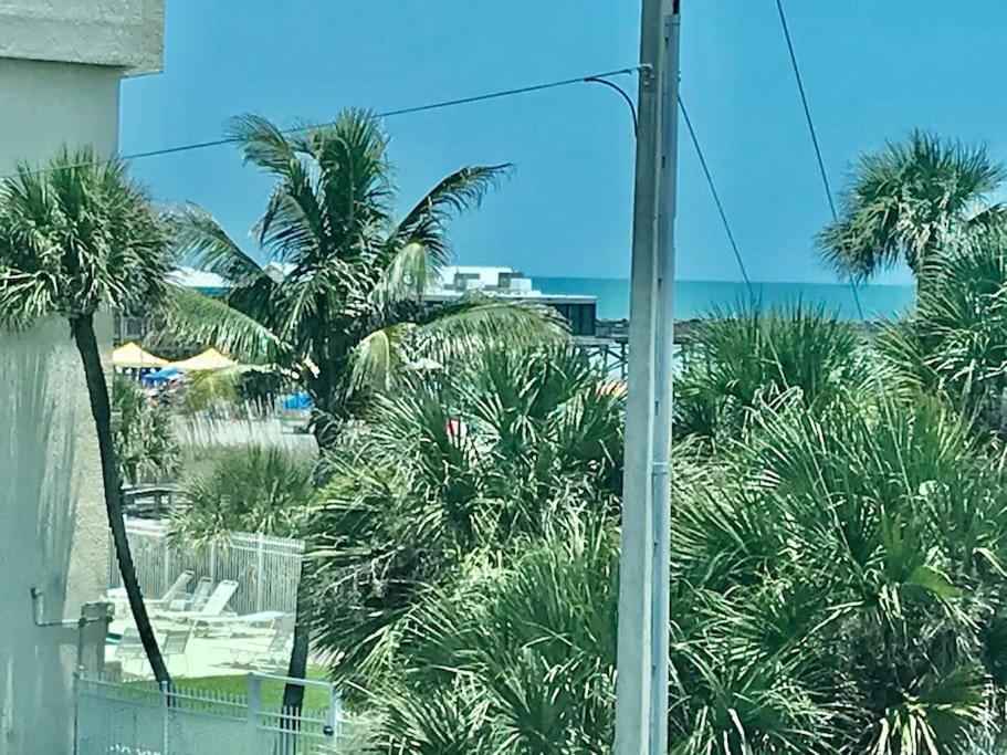 Condo By The Sea! Cocoa Beach Extérieur photo